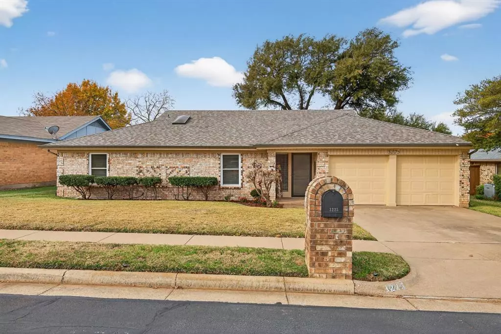 Bedford, TX 76021,3225 Emerald Street