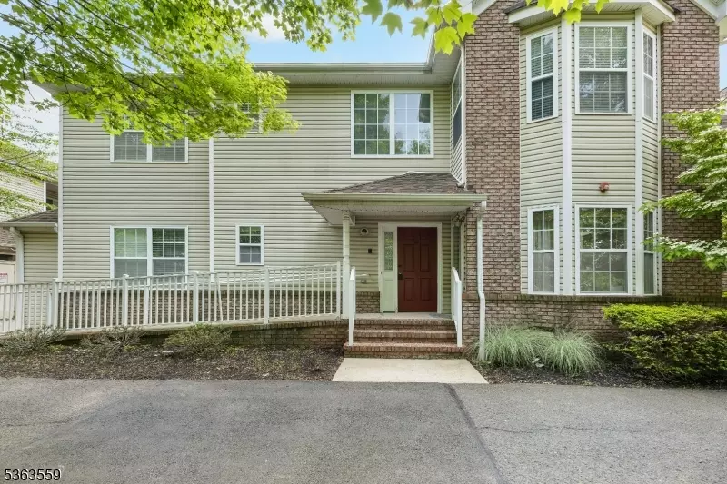 Piscataway Twp., NJ 08854,107 Forest Dr