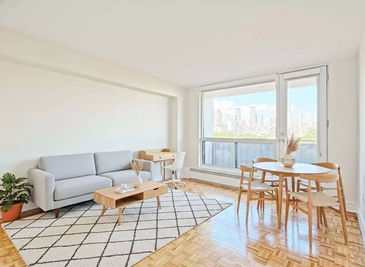 Toronto C01, ON M5S 2H8,666 Spadina AVE #206