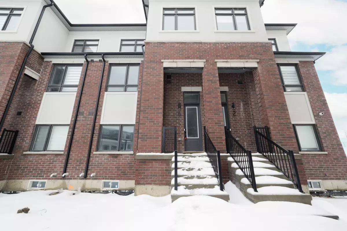 Richmond Hill, ON L4B 0J5,6 Honey Milk LN