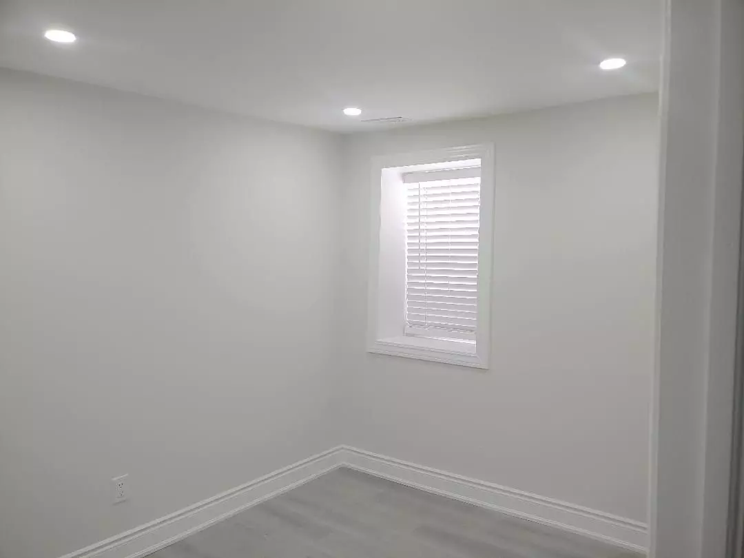 Barrie, ON L4M 1V6,40 Penetang ST #4