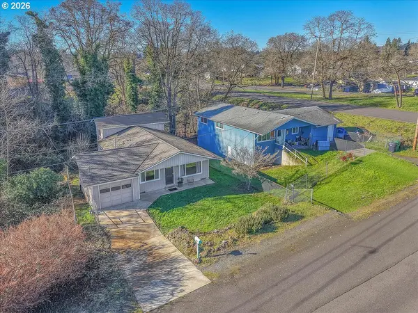 415 S 12TH ST, St Helens, OR 97051