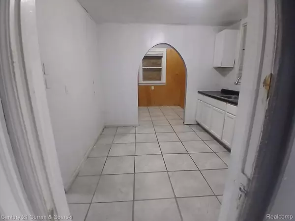 Detroit, MI 48227,15008 Strathmoor ST