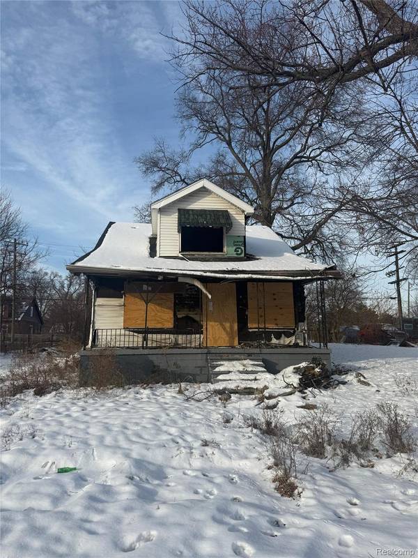 15379 Woodingham DR, Detroit, MI 48238