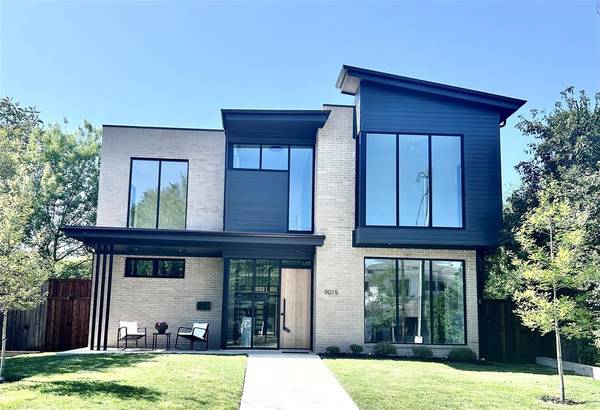 9015 Daytonia Avenue,  Dallas,  TX 75218