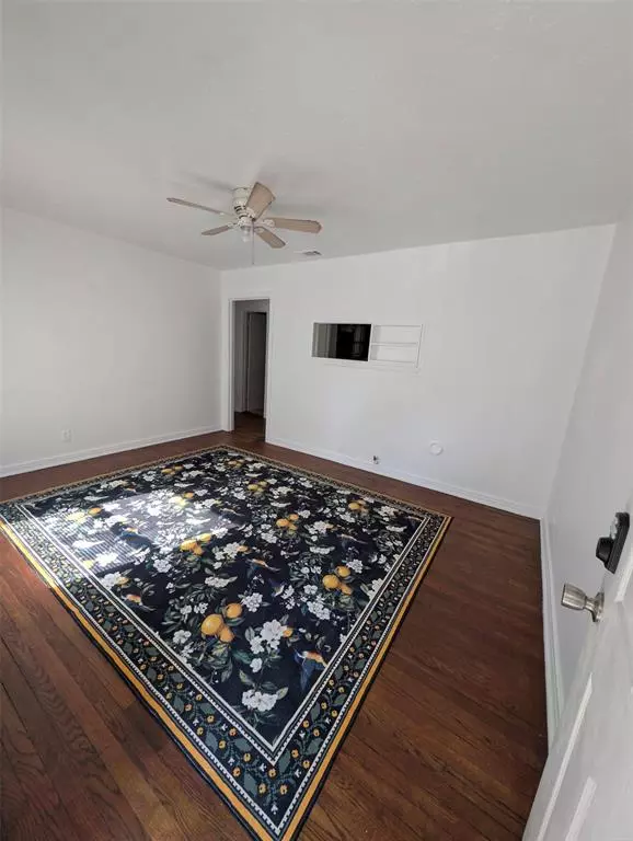 Fort Worth, TX 76109,3916 Winfield Avenue