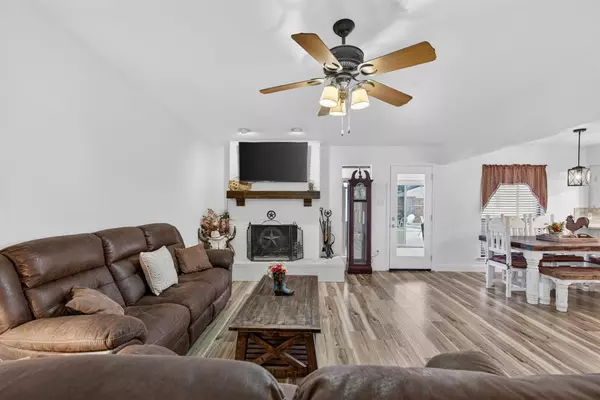 Bedford, TX 76021,3225 Emerald Street