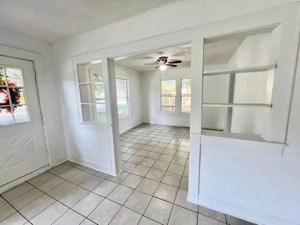 Fort Worth, TX 76111,308 N Retta Street