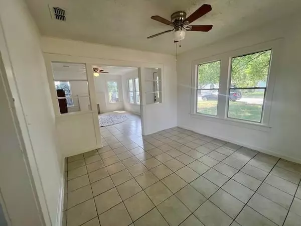 Fort Worth, TX 76111,308 N Retta Street