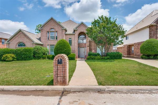 2311 Megan Way, Arlington, TX 76016