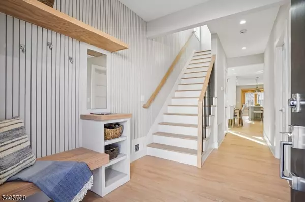 Millburn Twp., NJ 07041,8 Willow St