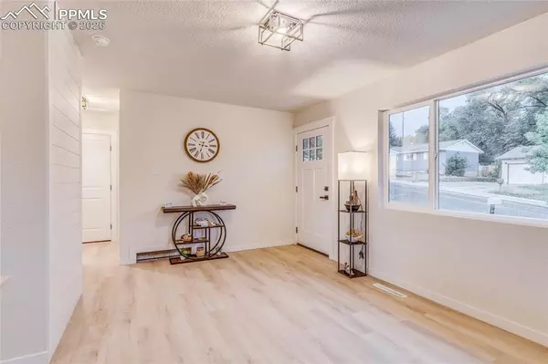 Colorado Springs, CO 80904,2527 Launcelot CT