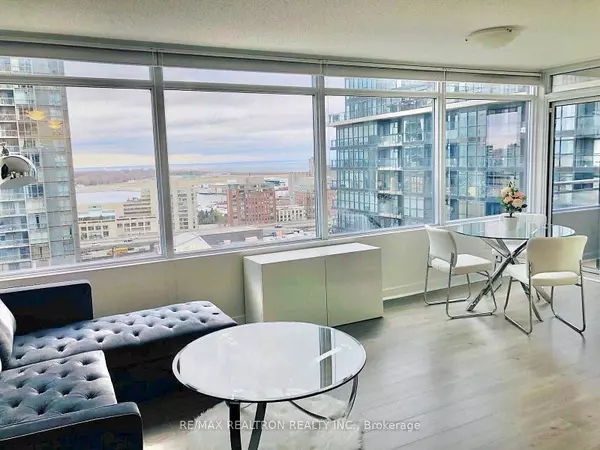 Toronto C01, ON M5V 3Z1,25 Telegram Mews #1809