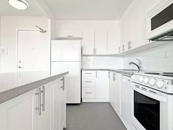 Toronto C01, ON M5S 2H8,666 Spadina AVE #2010