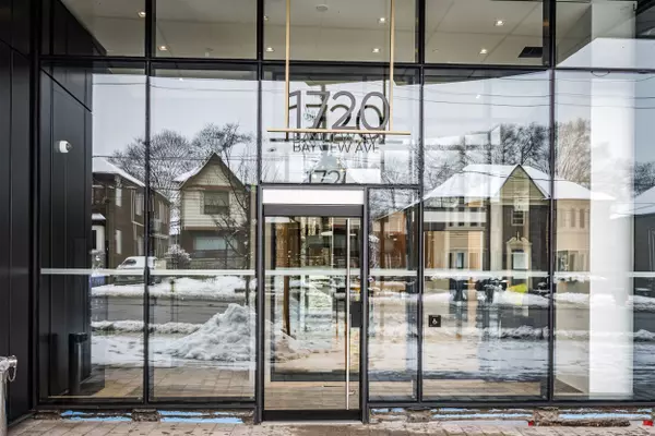 Toronto C10, ON M4G 3C4,1720 Bayview AVE #407