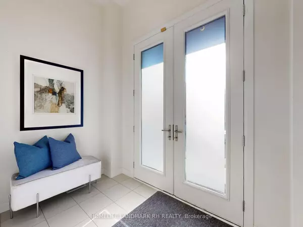 Pickering, ON L1X 0P7,1045 PISCES TRL