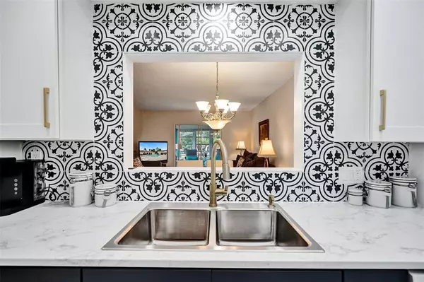 Margate, FL 33068,5681 SW 2nd Ct #205