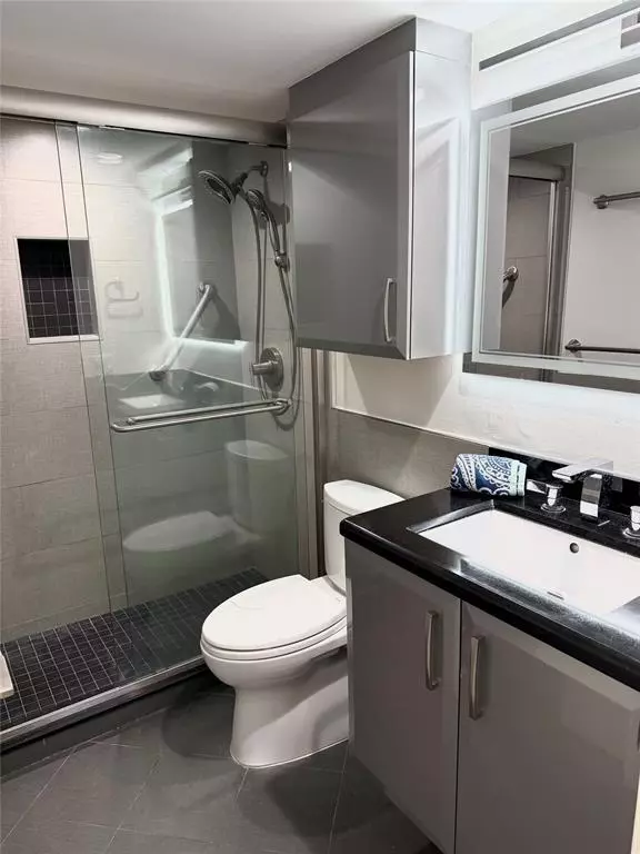 Fort Lauderdale, FL 33304,550 Bayshore Dr #310