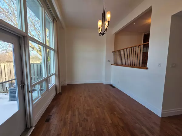 Toronto W08, ON M9C 3T5,621 Rathburn RD #48