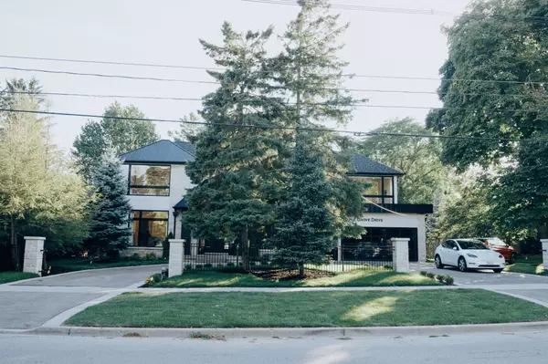 Oakville, ON L6J 4V3,204 Maple Grove DR