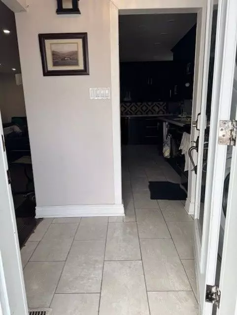 Brampton, ON L6S 2T7,73 Mallard CRES