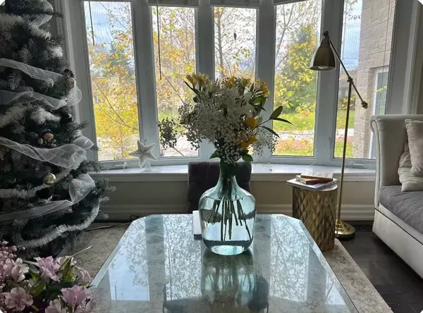 Oakville, ON L6L 2P9,1353 Sheldon AVE