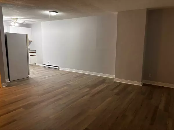 Brockville, ON K6V 1A9,10 King ST E #3