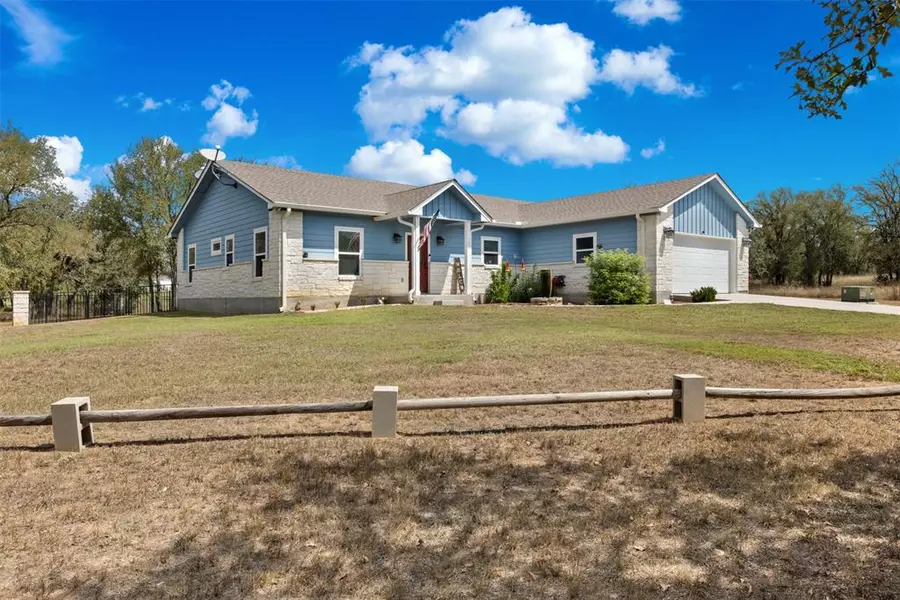 141 Eagle Point Cove, Kingsland, TX 78639