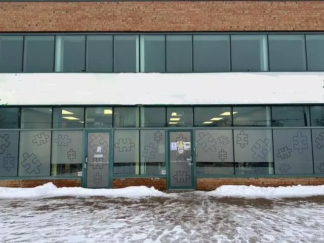 131 Saunders RD #3, Barrie, ON L4N 9A6