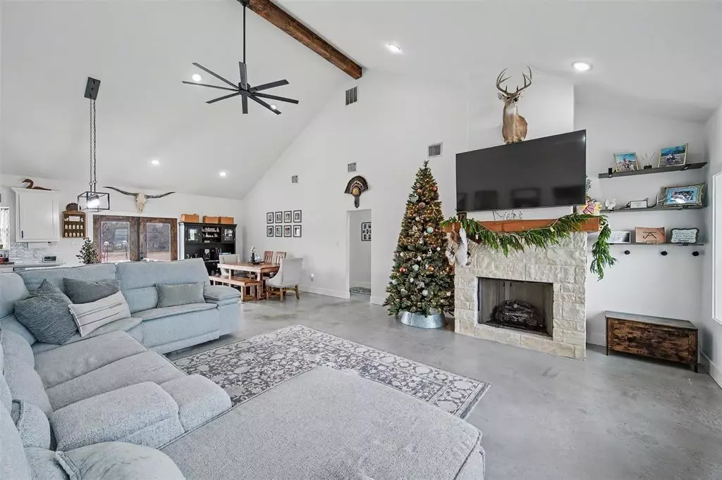 Alvord, TX 76225,2011 County Road 1590