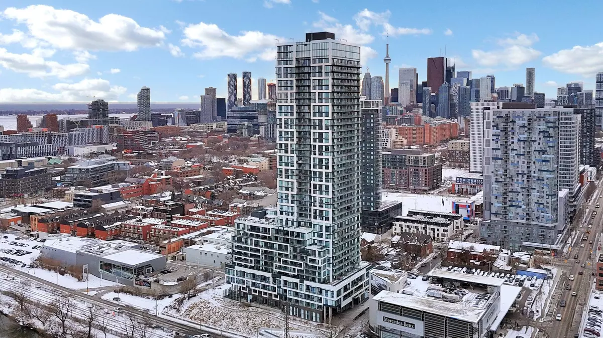 Toronto C08, ON M5A 0W7,5 Defries ST #925