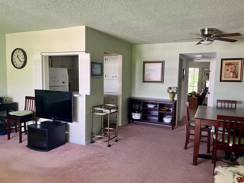 Deerfield Beach, FL 33442,166 Farnham G #166