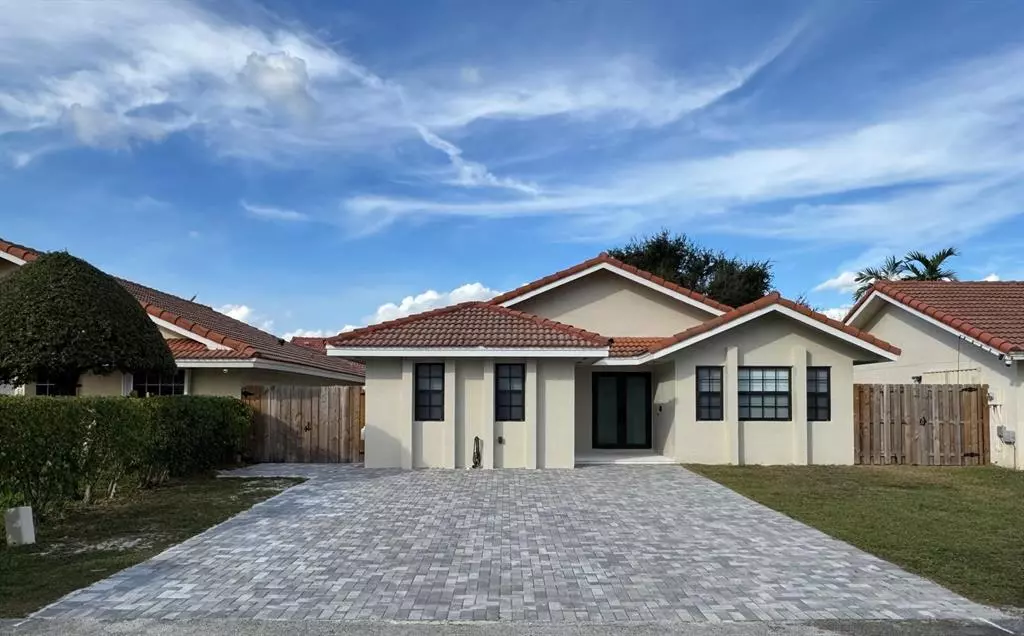 Hialeah, FL 33015,8455 NW 190th Ter