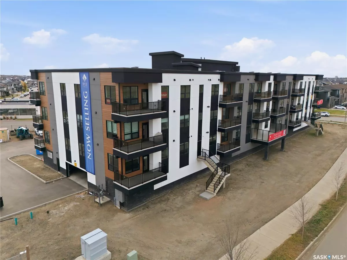 Saskatoon, SK S7V 1W6,101 Secord WAY #1304