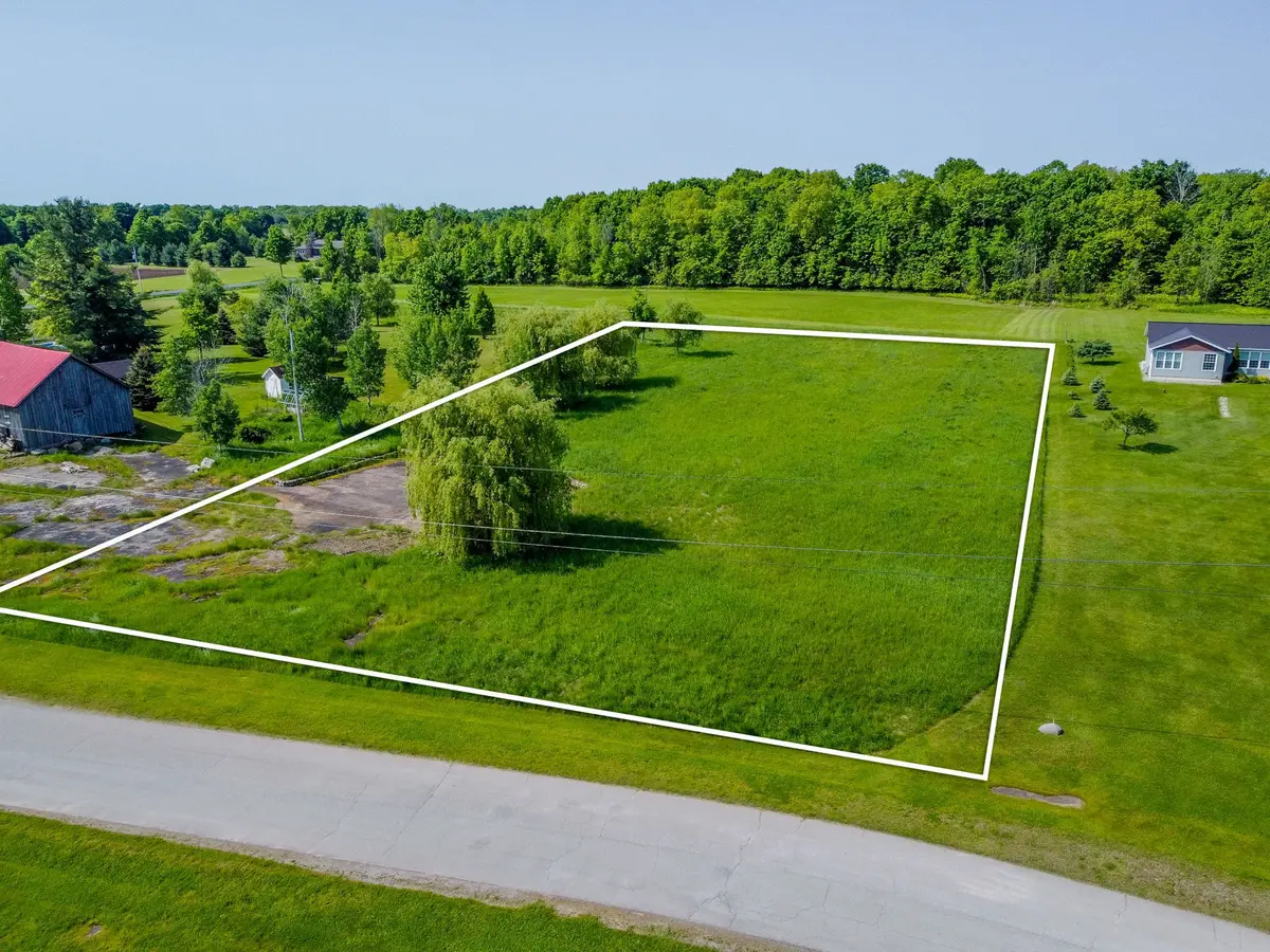 Rideau Lakes, ON K0G 1V0,00 Horace DR