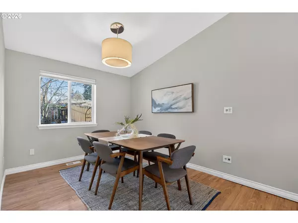 Portland, OR 97203,10120 N TYLER AVE