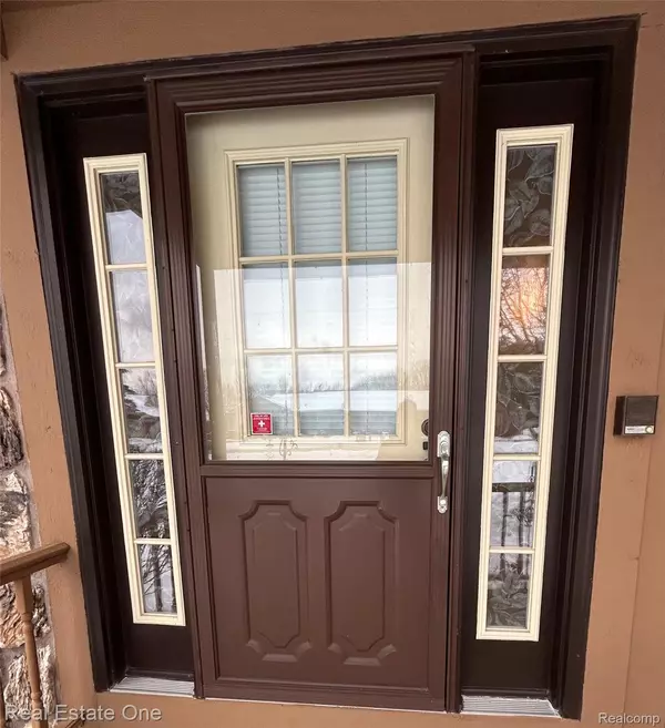 South Lyon, MI 48178,11734 Shenandoah DR #3