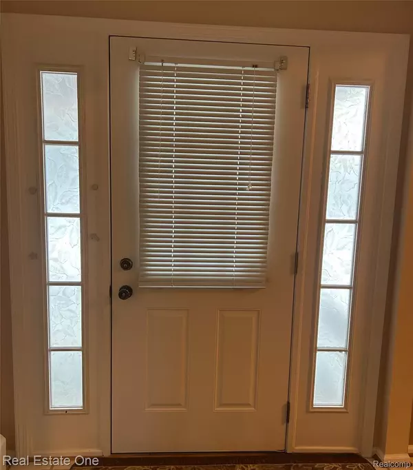 South Lyon, MI 48178,11734 Shenandoah DR #3