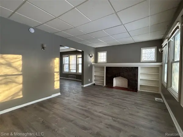 12890 Sussex ST, Detroit, MI 48227