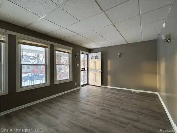 12890 Sussex ST, Detroit, MI 48227