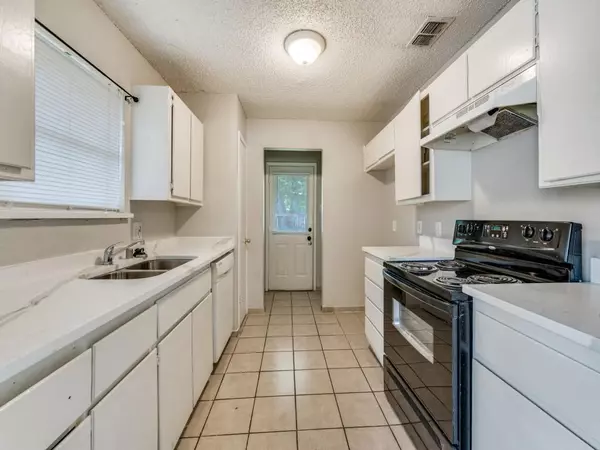 Irving, TX 75060,1713 Windsong Lane