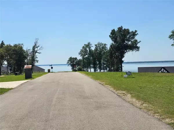 Mabank, TX 75143,733 Clubview Drive