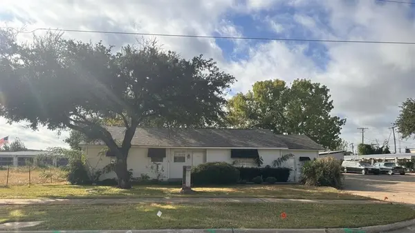 150 Bellaire Boulevard, Lewisville, TX 75067