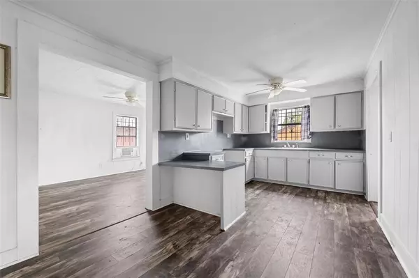 Tyler, TX 75702,2517 N Grand Avenue