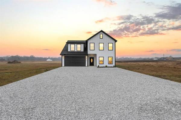 3632 County Road 15100, Blossom, TX 75468