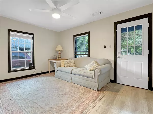 Howe, TX 75459,604 S Maple Street