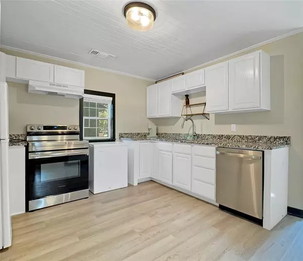 Howe, TX 75459,604 S Maple Street