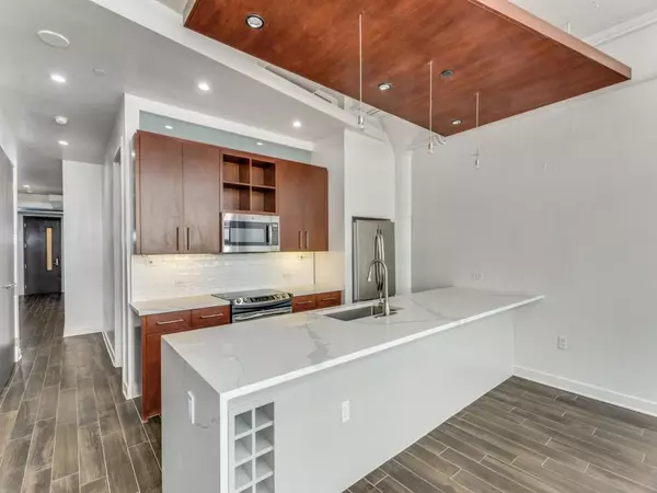 Fort Worth, TX 76107,2600 W 7th Street #1613