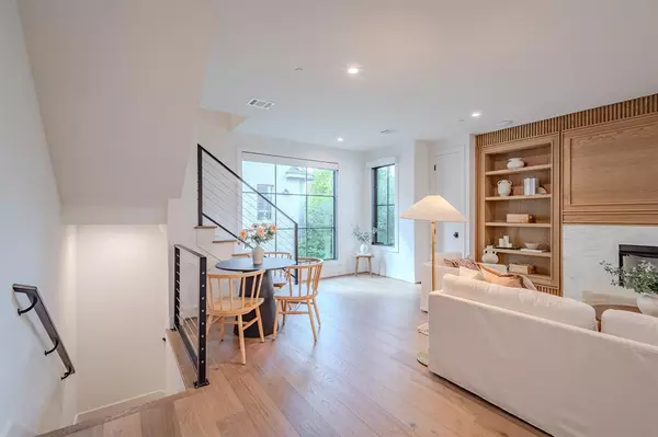 University Park, TX 75205,4128 University Boulevard #4