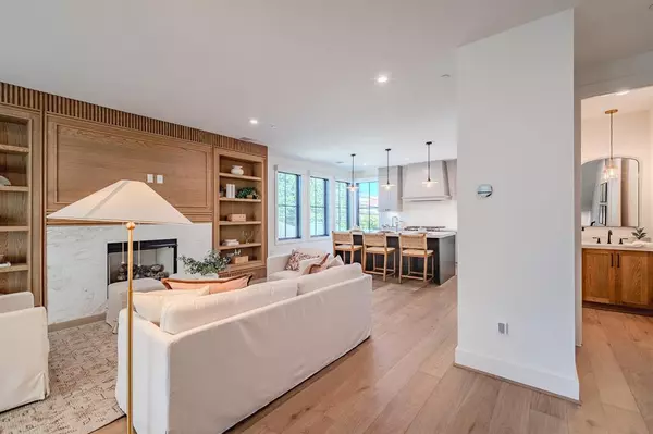 University Park, TX 75205,4128 University Boulevard #4